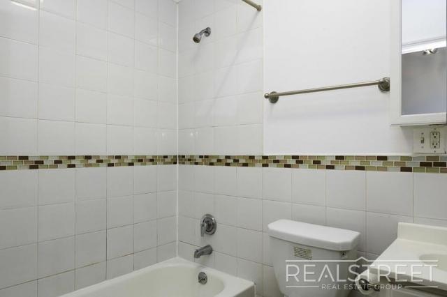 Foto del edificio - 2 bedroom in Brooklyn NY 11207