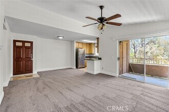 Building Photo - 2275 Del Mar Way