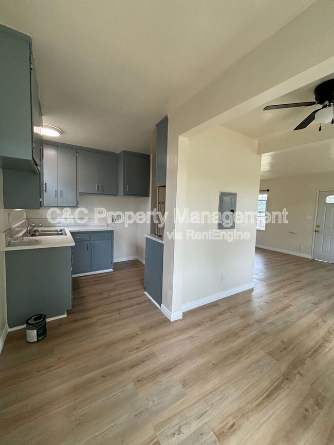 Foto del edificio - 505 W Laurel St