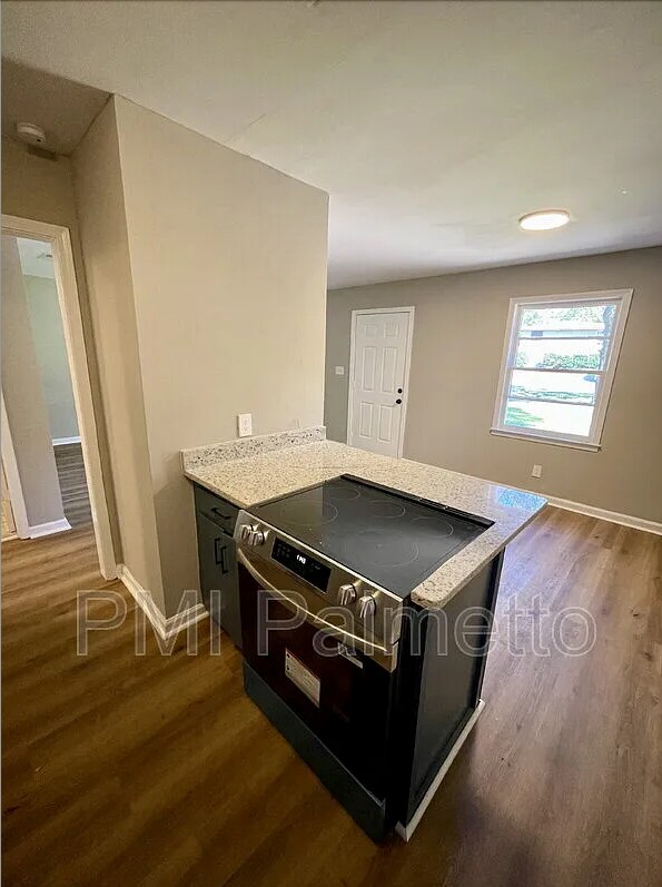 Foto del edificio - 3730 Hickory St