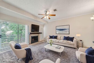 Building Photo - 3317 Golden Trails Dr