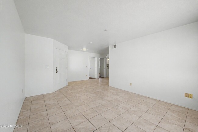 Building Photo - 16033 N 25th St