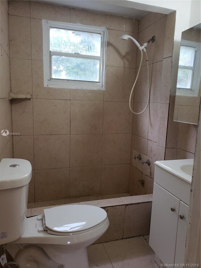 Foto del edificio - 715 NW 116th Terrace