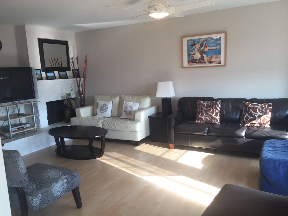 Primary Photo - 1337 48th Ave
