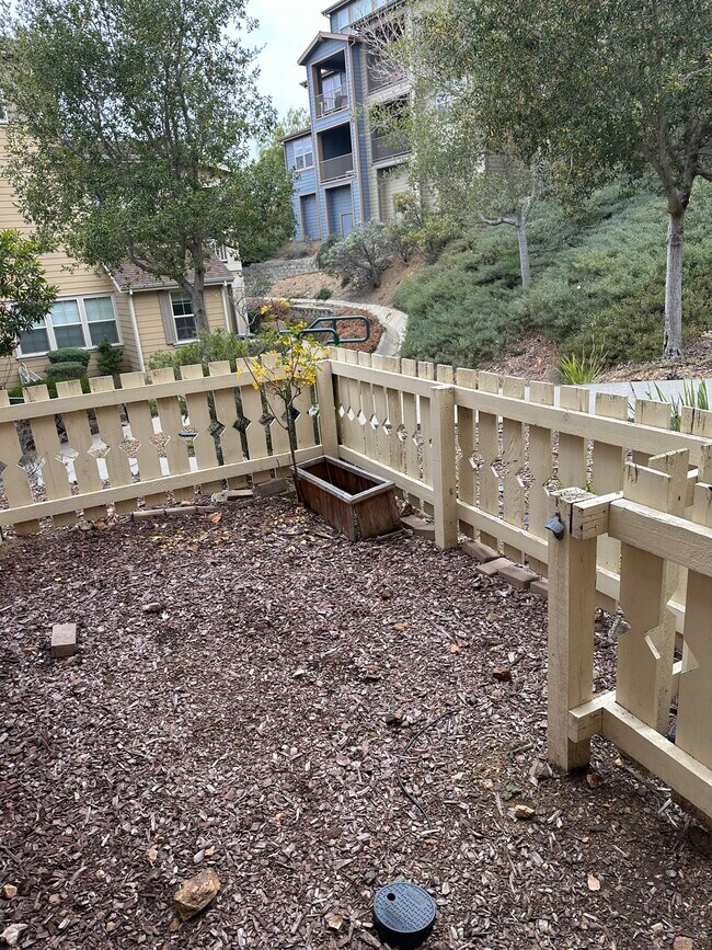 Building Photo - 6088 Old Quarry Loop