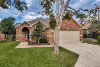 Building Photo - 1309 Quaker Dr