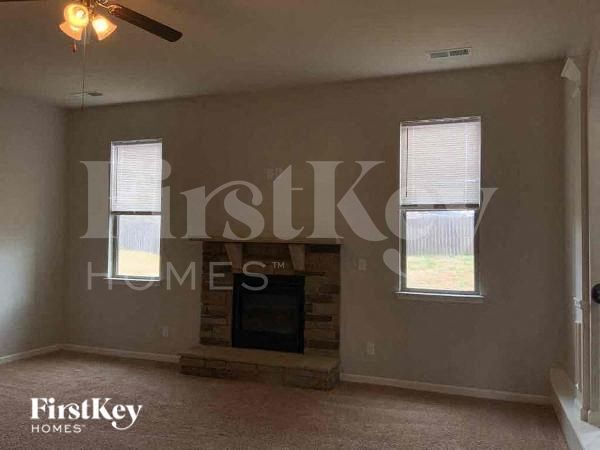 Foto del edificio - 165 Shenandoah Dr