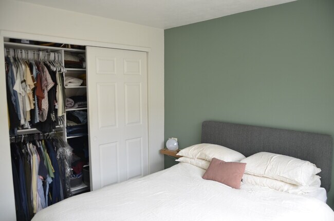 Foto del edificio - 4789 White Rock Cir