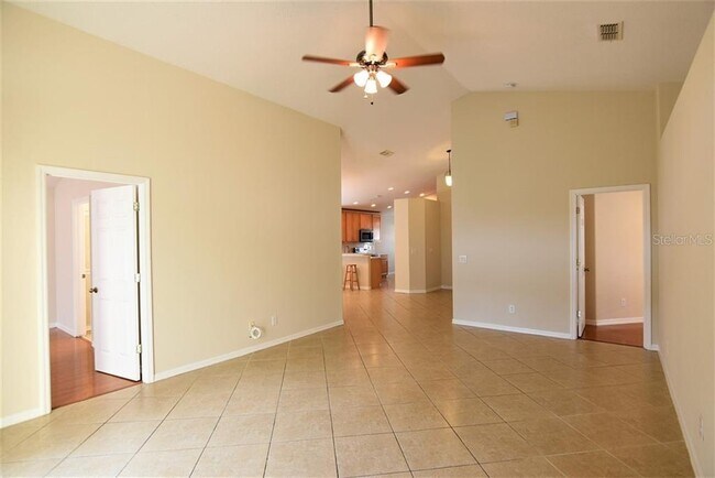 Building Photo - 14548 Stonebriar Way