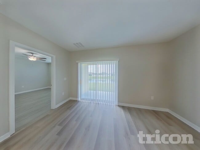Building Photo - 4719 Lindever Ln