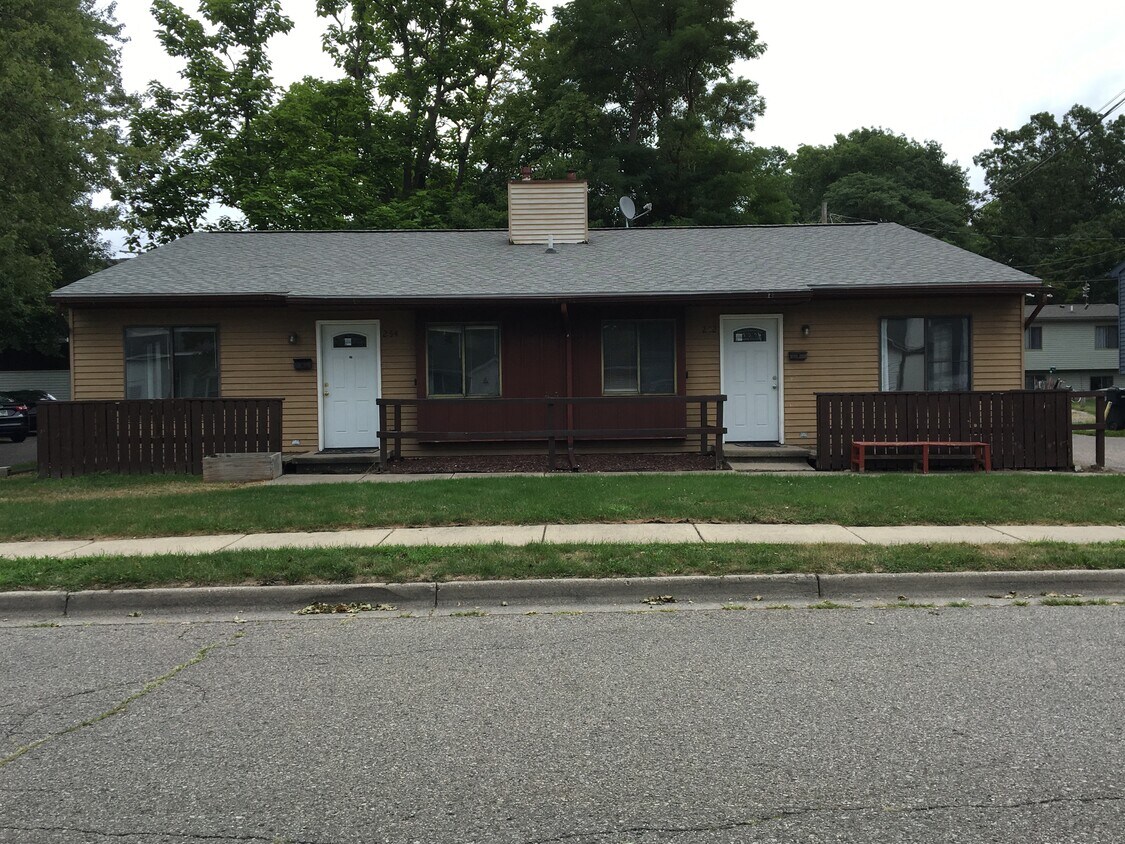 Foto principal - 252 Stoddard Ave