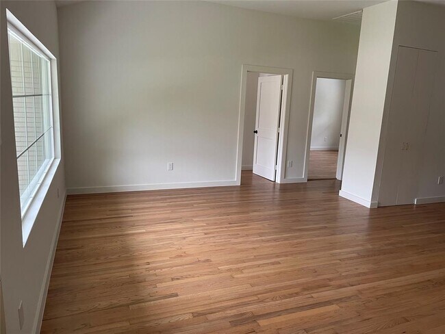 Foto del edificio - 2118 Wakefield Dr