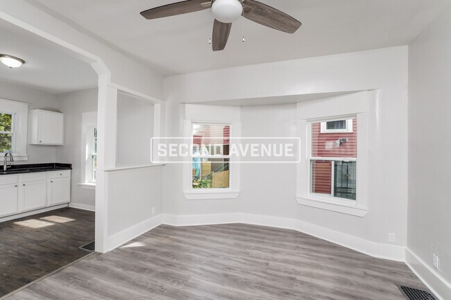 Building Photo - 741 Dearborn Ave