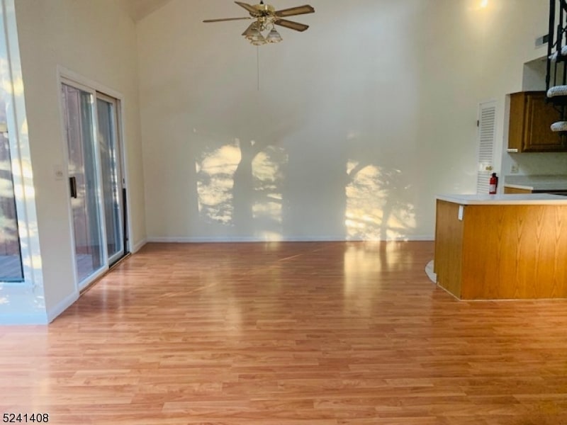 Foto del edificio - 8 Augusta Dr