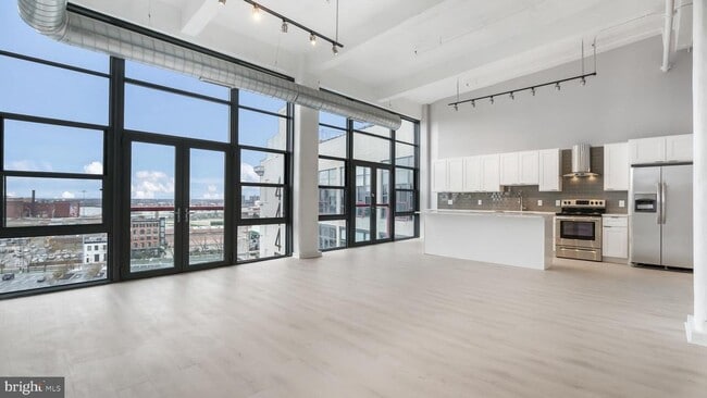 Building Photo - 444 N 4th St
