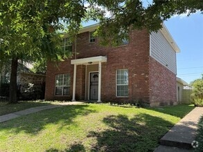 Building Photo - 10244 Carolina Oaks Dr