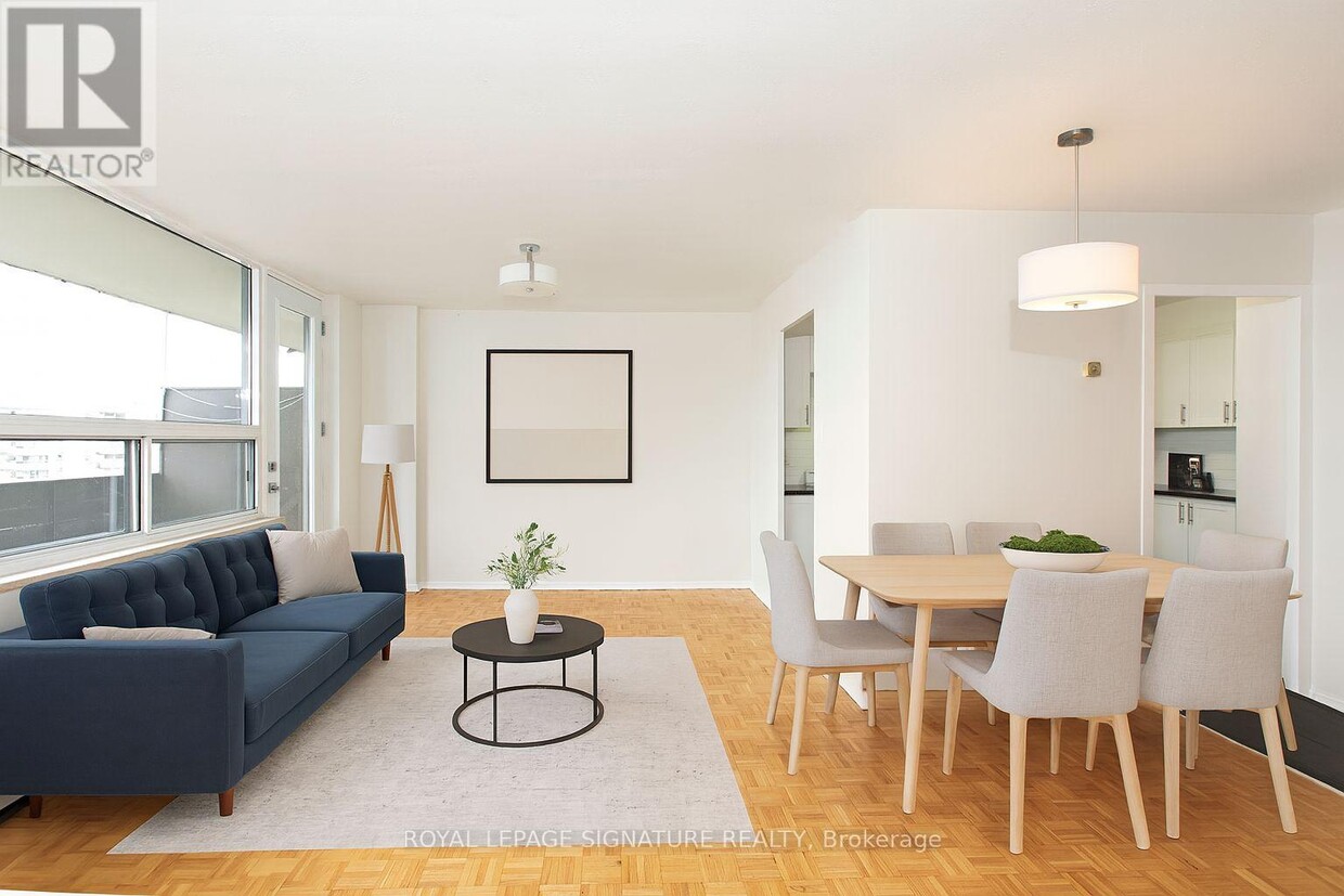 Primary Photo - 6200 Bathurst St