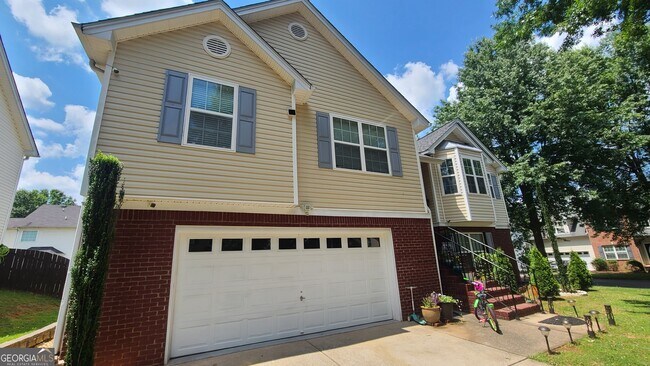 Foto del edificio - 1042 Wallace Hill Ridge SE