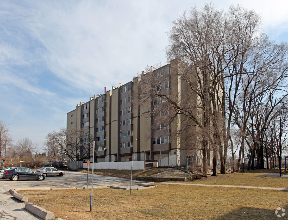 Building Photo - Brimclair Apartments