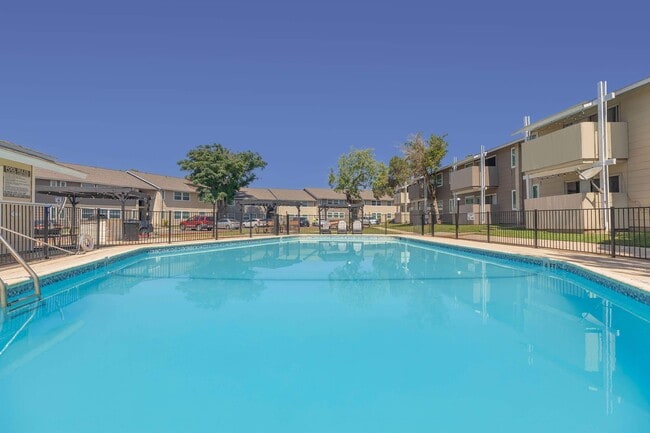 Building Photo - The Annex