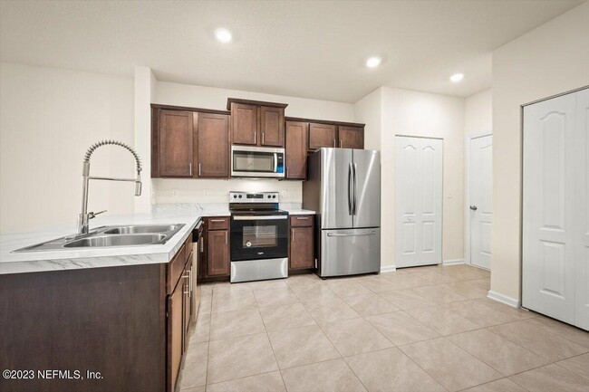 Building Photo - 7814 Echo Springs Rd