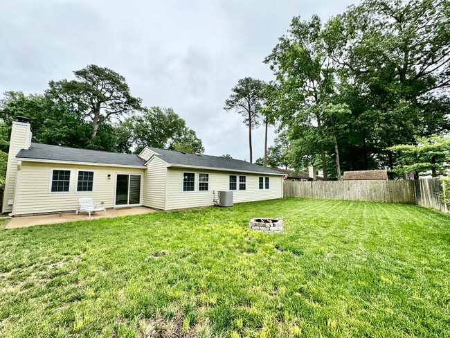 Foto del edificio - READY 05-15-25!! Ranch Home w/2-Car Garage...