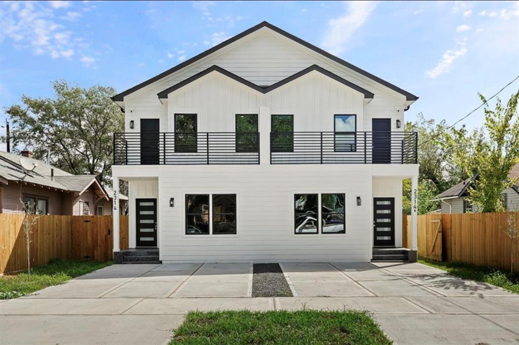 Primary Photo - 2314 McKee St