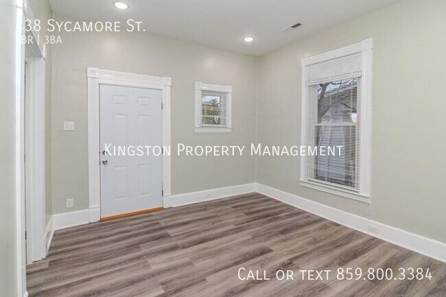 Building Photo - Beautifully Remodeled 5 Bedroom 2.5 Bathro...