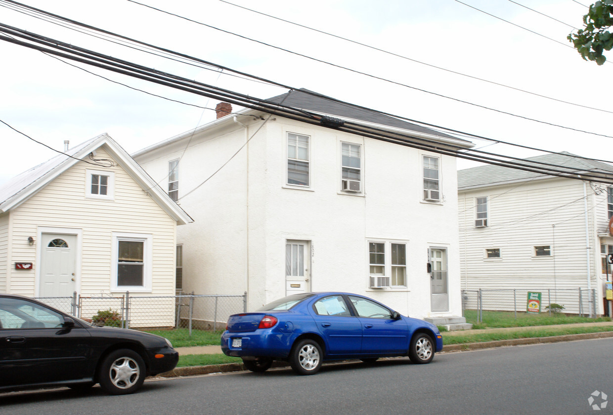 Building Photo - 1802-1804 Fall Hill Ave