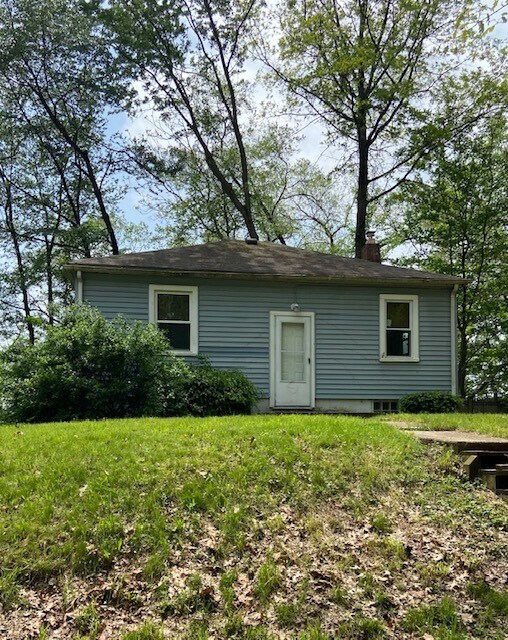 Primary Photo - 140 N Seiberling St