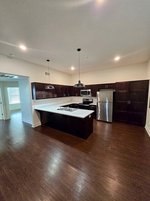 Foto del edificio - 726 E Emma Ave