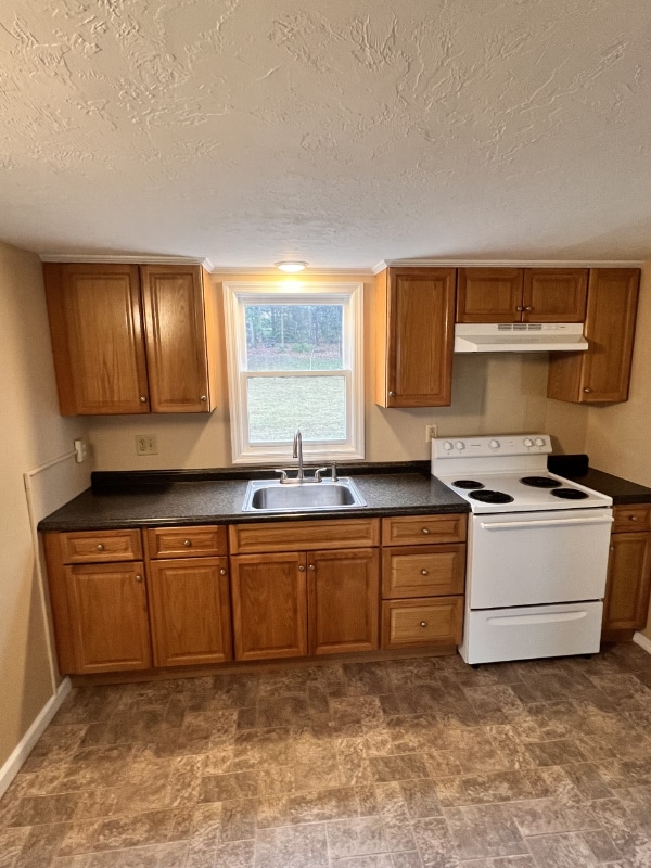 Building Photo - 2 Albert Ln