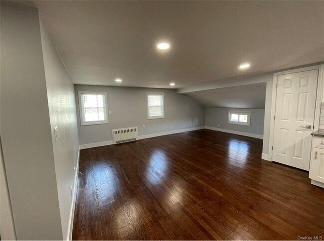 Foto del edificio - 254 S Ridge St