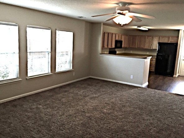 Building Photo - 244 Tigers Paw Dr