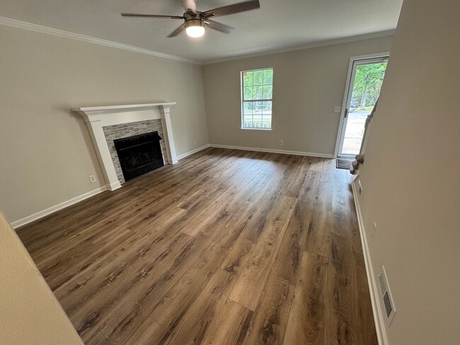 Building Photo - 1246 Carriage Park Dr