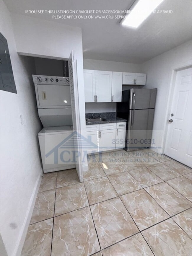 Foto del edificio - 323 NW 4th Ave