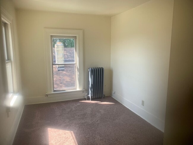 Foto del edificio - 16 N Washington St