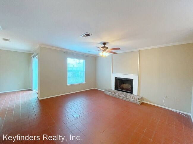 Foto del edificio - 2 br, 1.5 bath House - 5223 Blair Lane #A