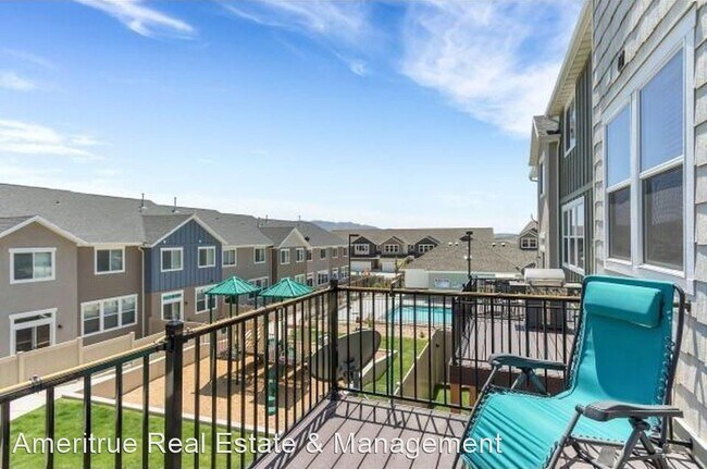 Foto del edificio - 3 br, 3.5 bath House - 4146 Cresthaven Lane