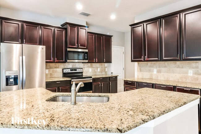 Building Photo - 415 Westchester Hills Ln