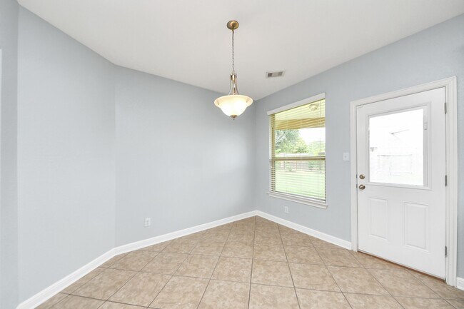 Foto del edificio - 19046 Sweet Springs Ln