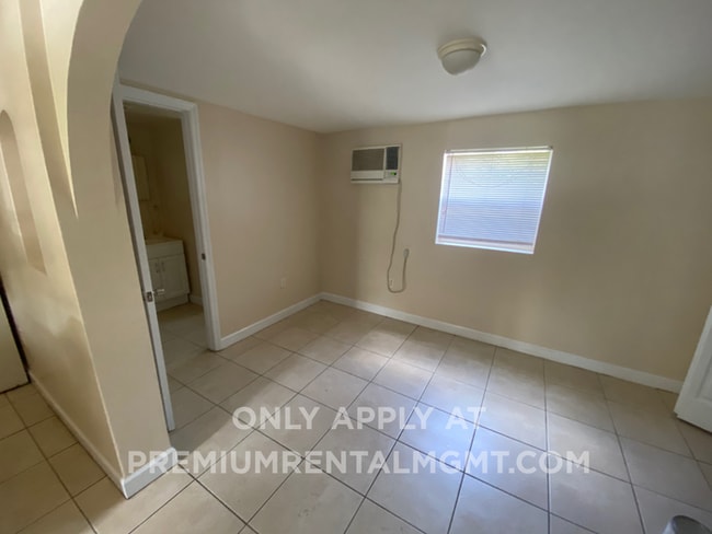 Photo - 2330 Ferncreek Ave #E Orlando FL 32806 House