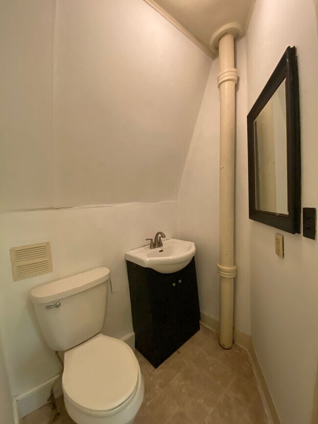 Foto del edificio - 302 E Lincoln Ave