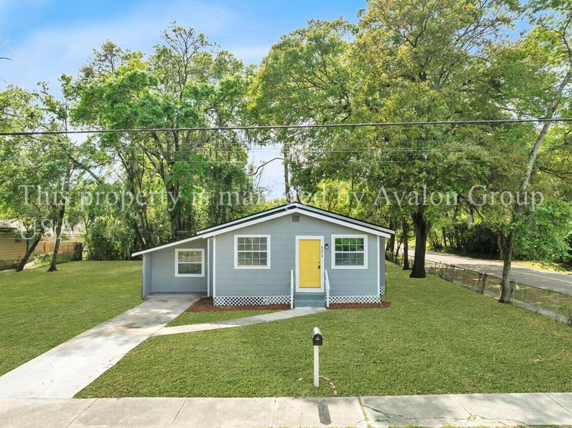 Primary Photo - 9076 1st Ave