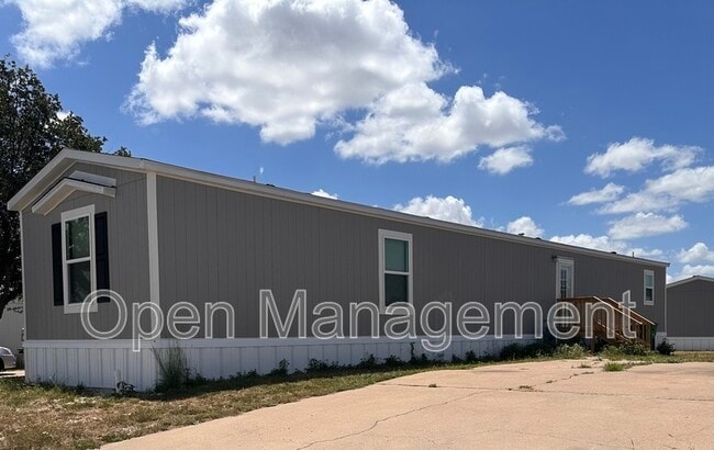 Building Photo - 3201 Cultus St