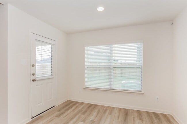 Building Photo - 1456 Palamedes Dr