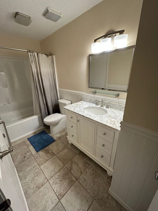 Foto principal - 87 Wellington Dr