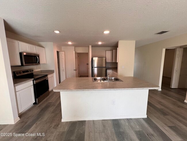 Foto del edificio - 1467 Depew St SE