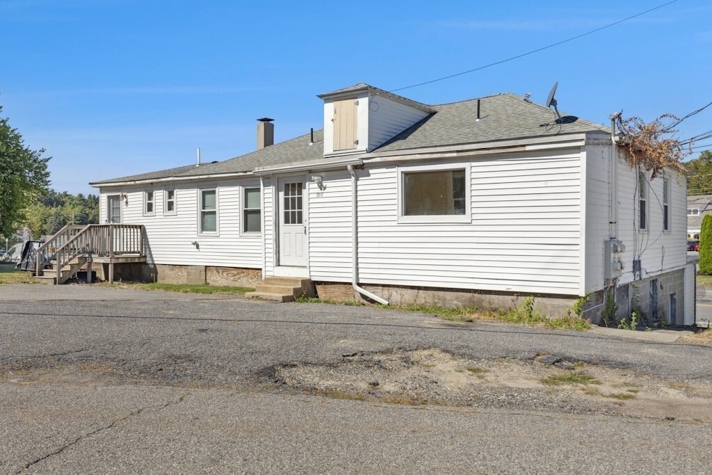 Primary Photo - 281C King St