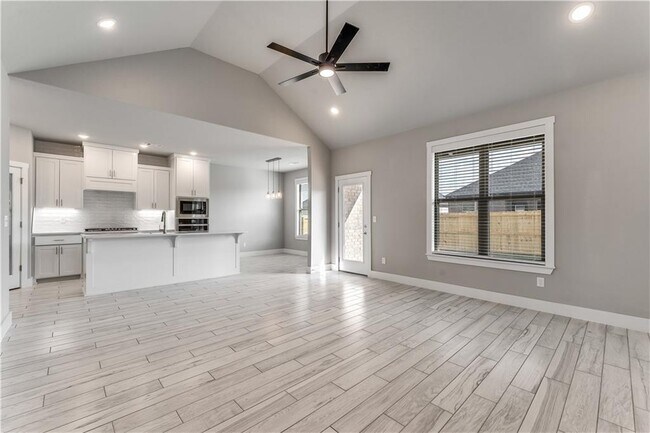 Foto del edificio - 6903 SW High Meadow Blvd